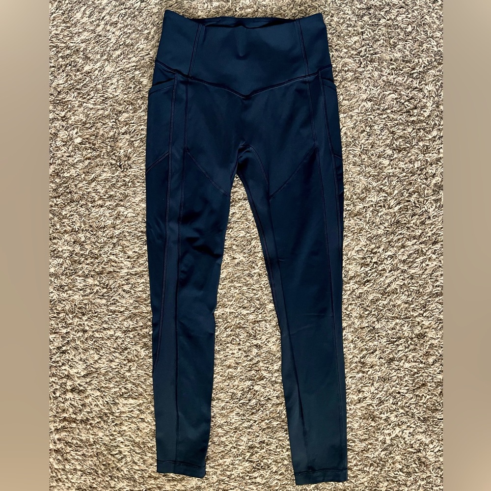 Lululemon leggings size 8